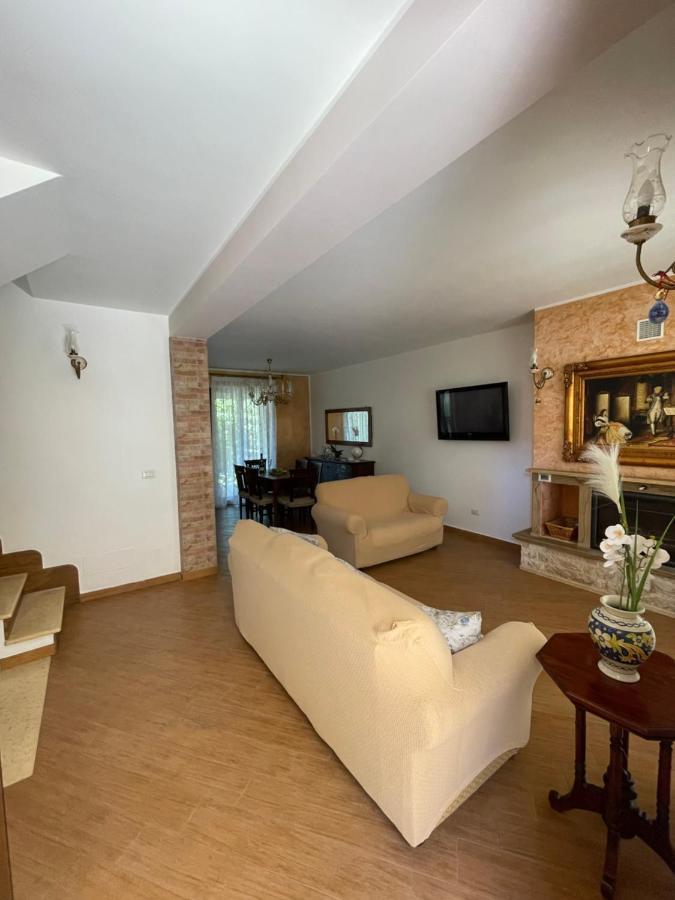 Villetta Climene Apartment Giardini-Naxos Extérieur photo